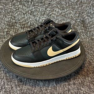 Nike Dunk Low Retro Sneaker